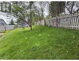 11 Caribou Road thumbnail 6