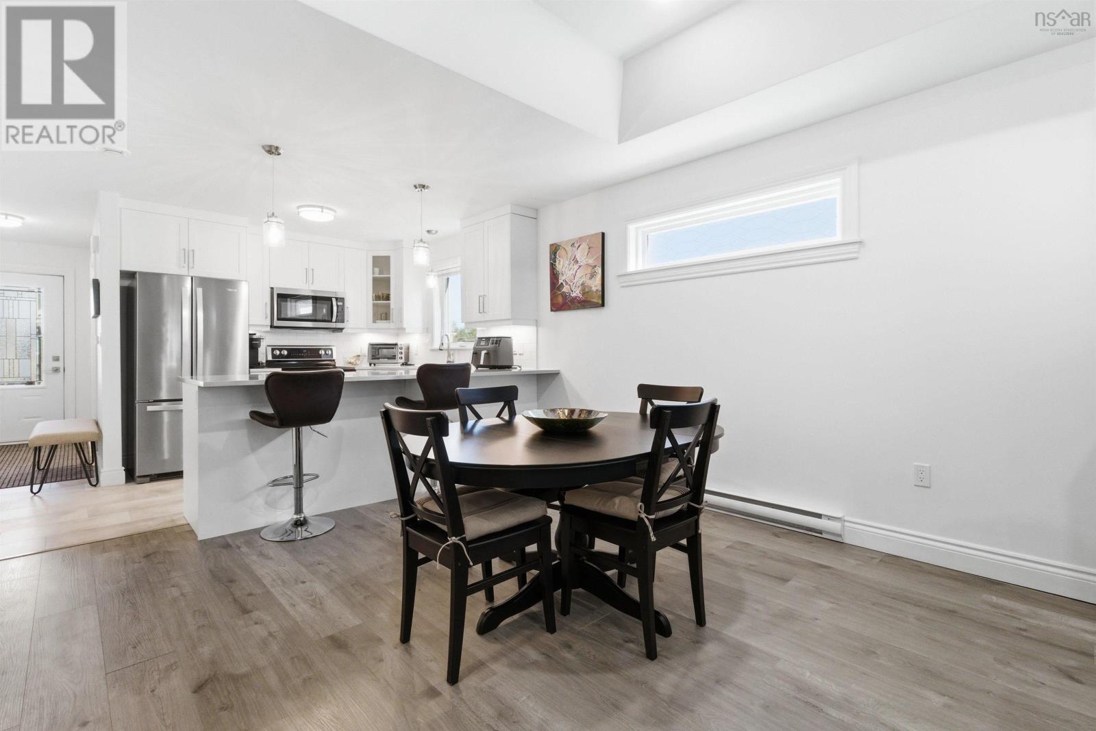 8 Goldenrod Court - 10