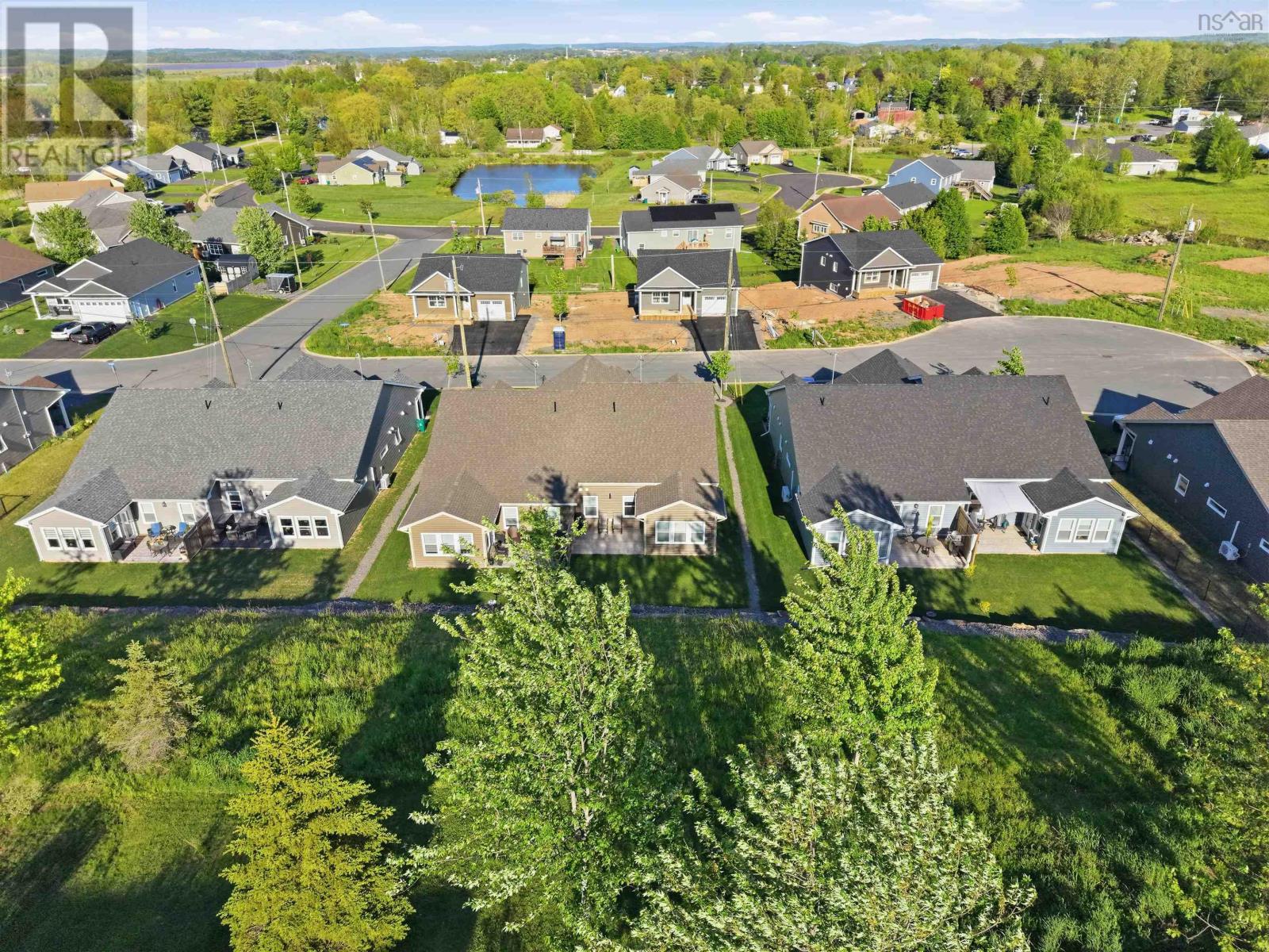 Property 35 of 41 of 8 Goldenrod Court