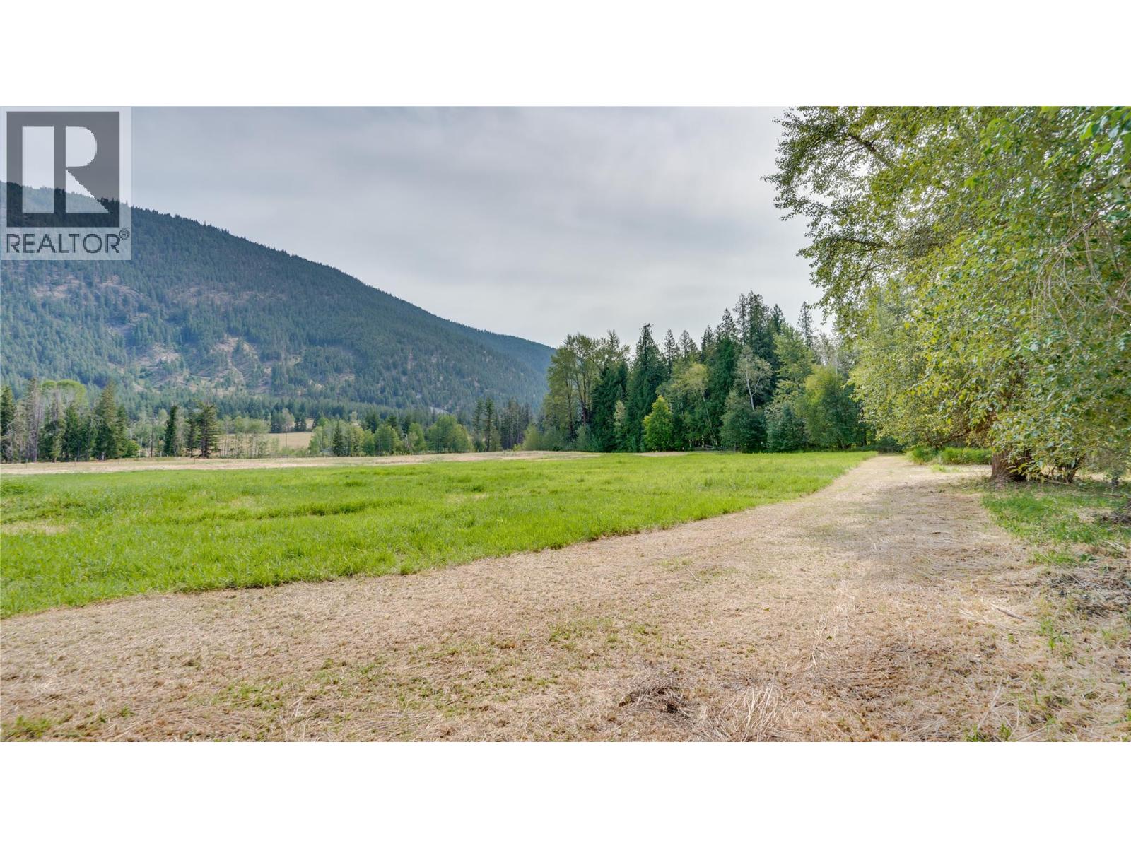 3545 Shaw Road, Falkland