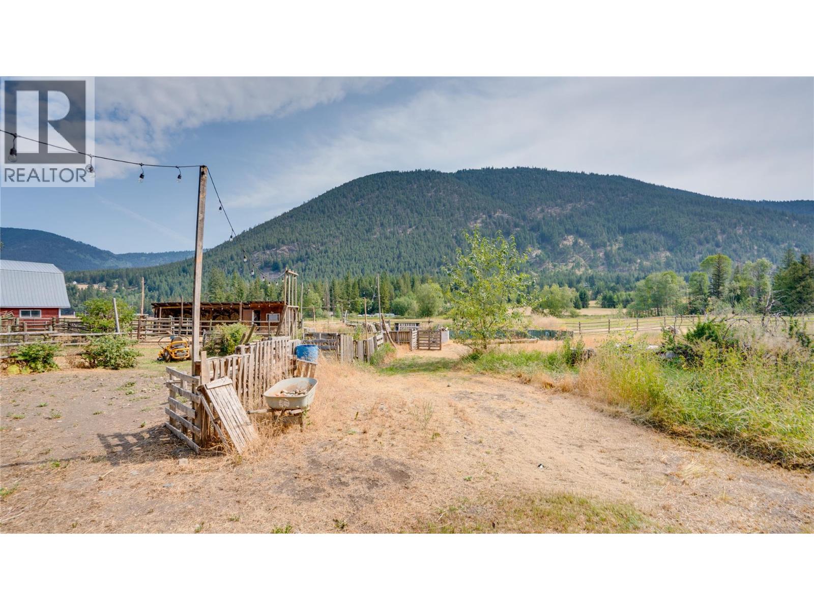 3545 Shaw Road, Falkland