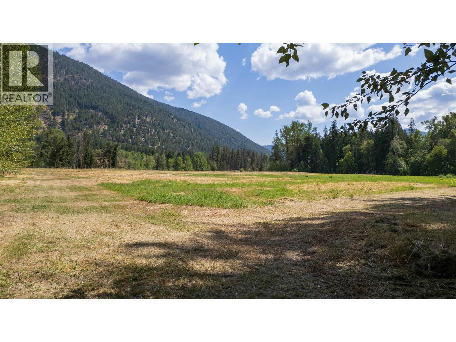3545 Shaw Road, Falkland
