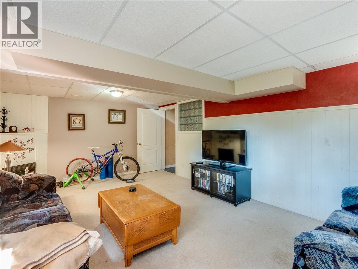 3617 14th Avenue - 42