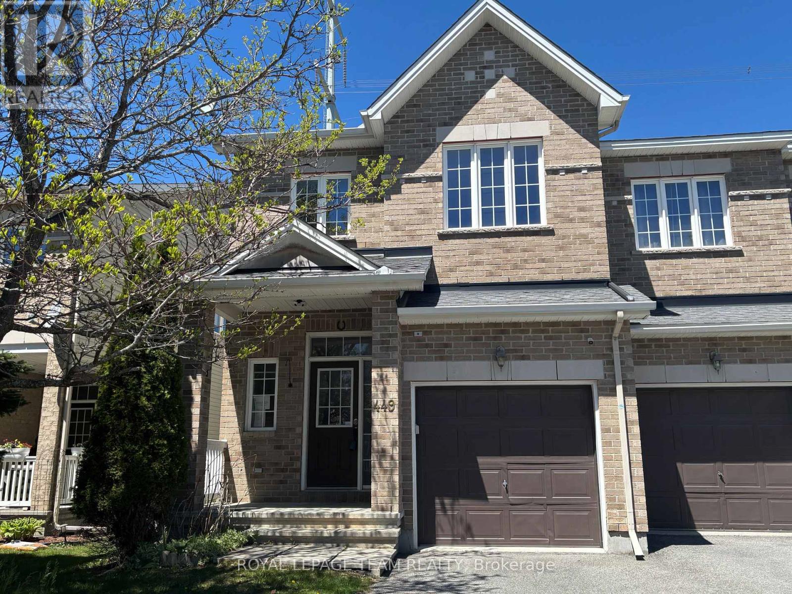 449 FOXHALL WAY - 1