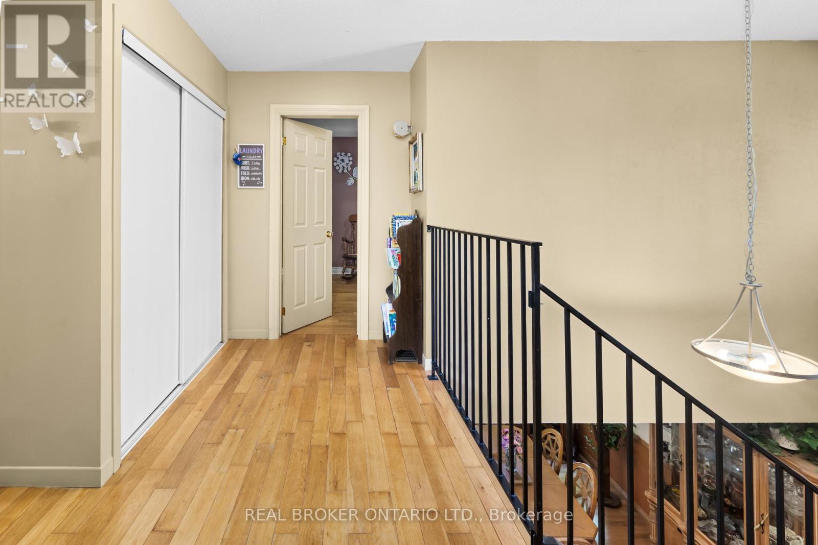 320 CLOTHIER STREET W - Image 22