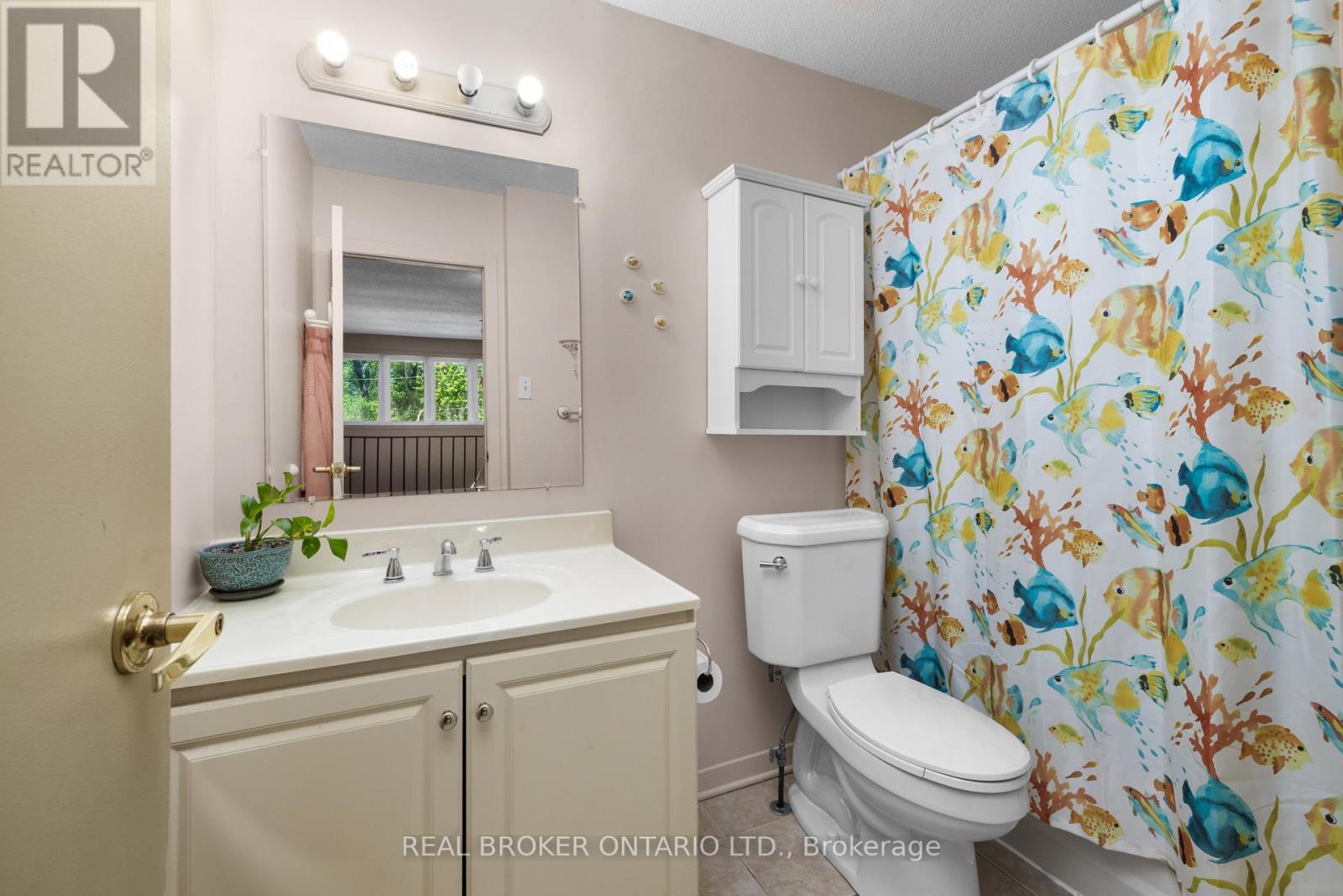 320 CLOTHIER STREET W - Image 29