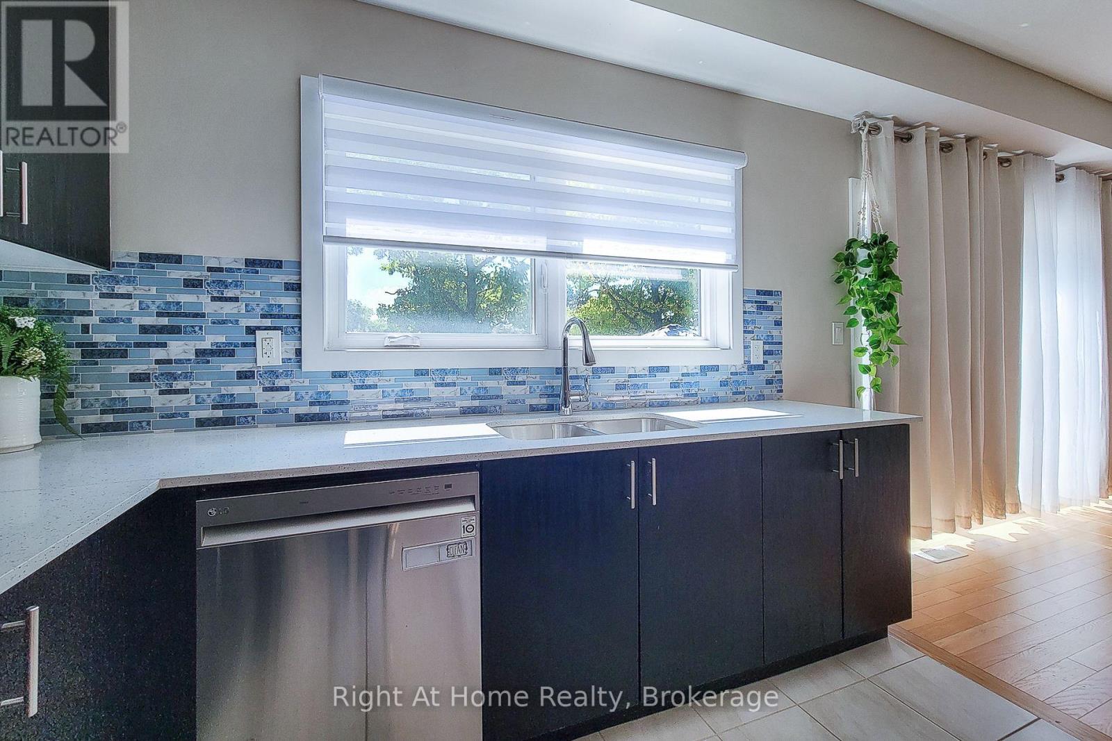 3 TRAILSIDE DRIVE - Image 13