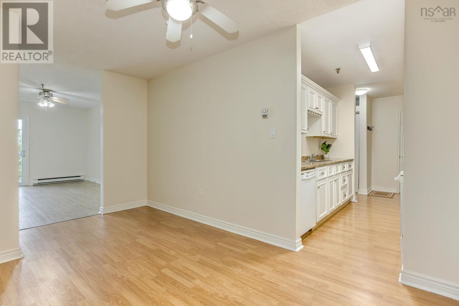 Property 12 of 35 of #417 15 Langbrae Drive