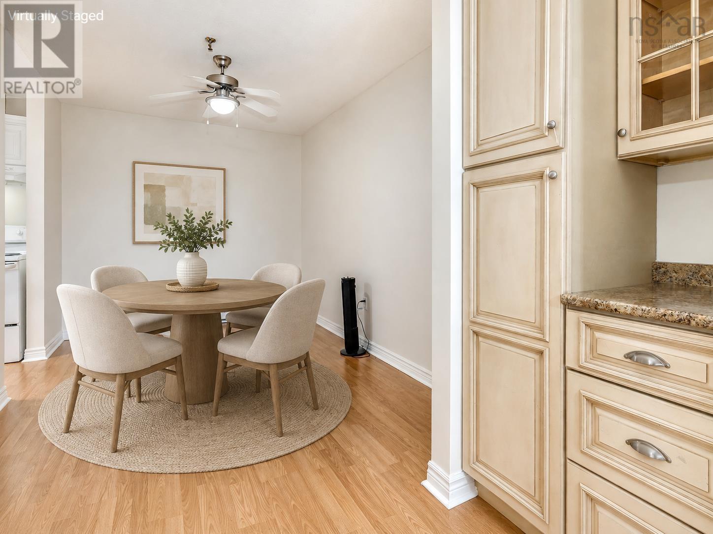 Property 11 of 35 of #417 15 Langbrae Drive