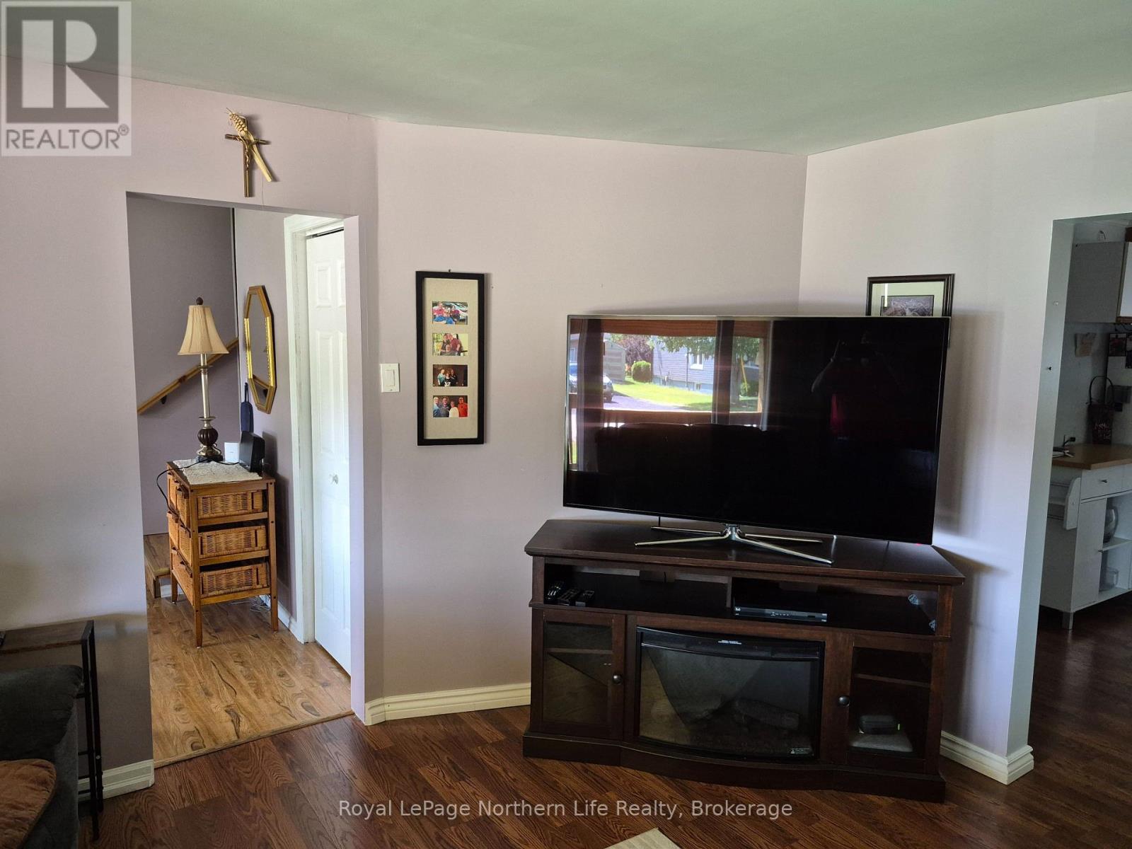 398 MCKENZIE STREET - Image 7