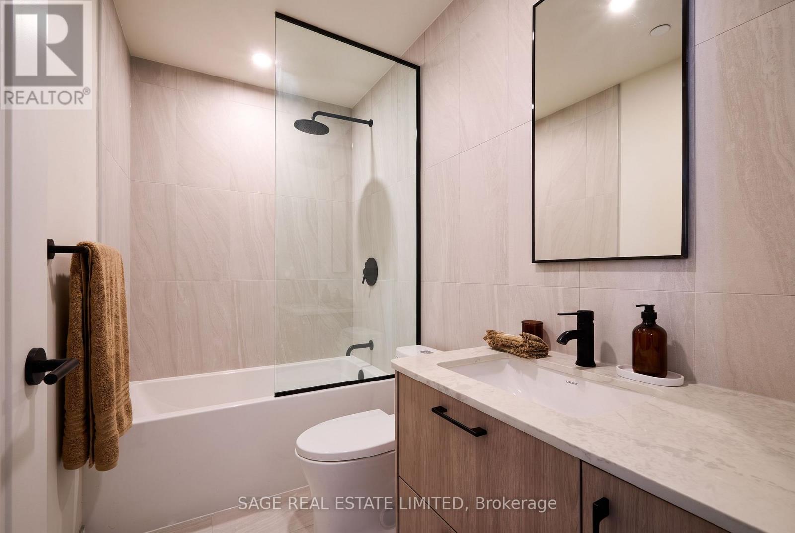 #608 109 ERSKINE AVENUE - 12