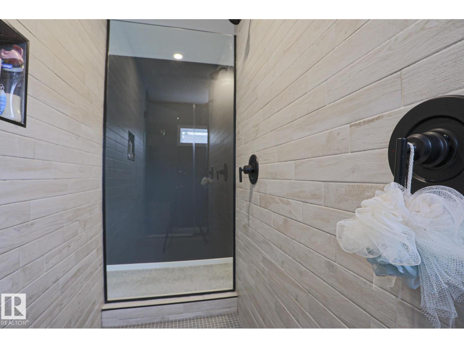 12020 125 ST NW - Image 25