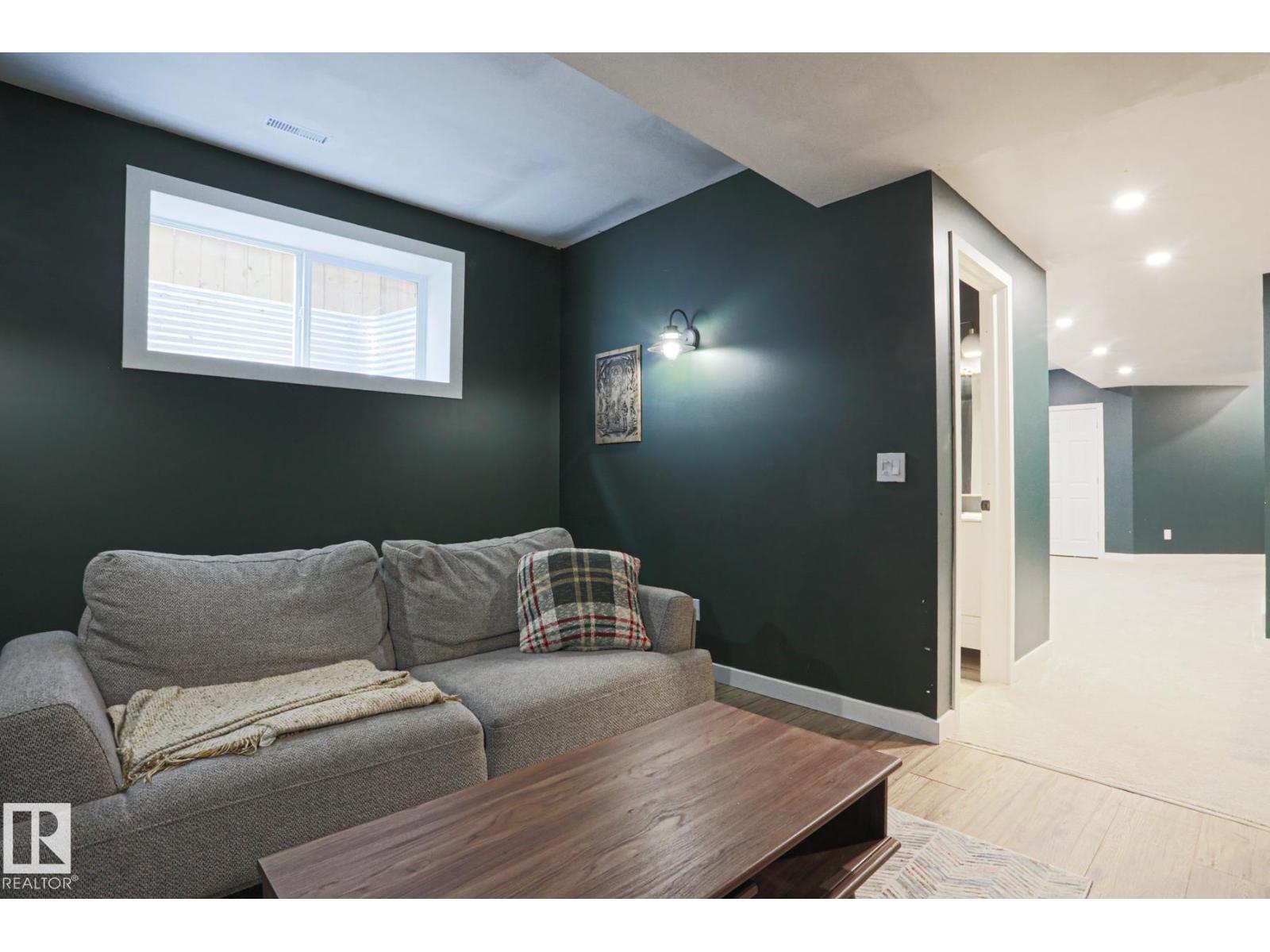 12020 125 ST NW - 36