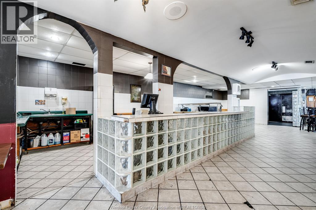 22 Main St. E. - Image 12