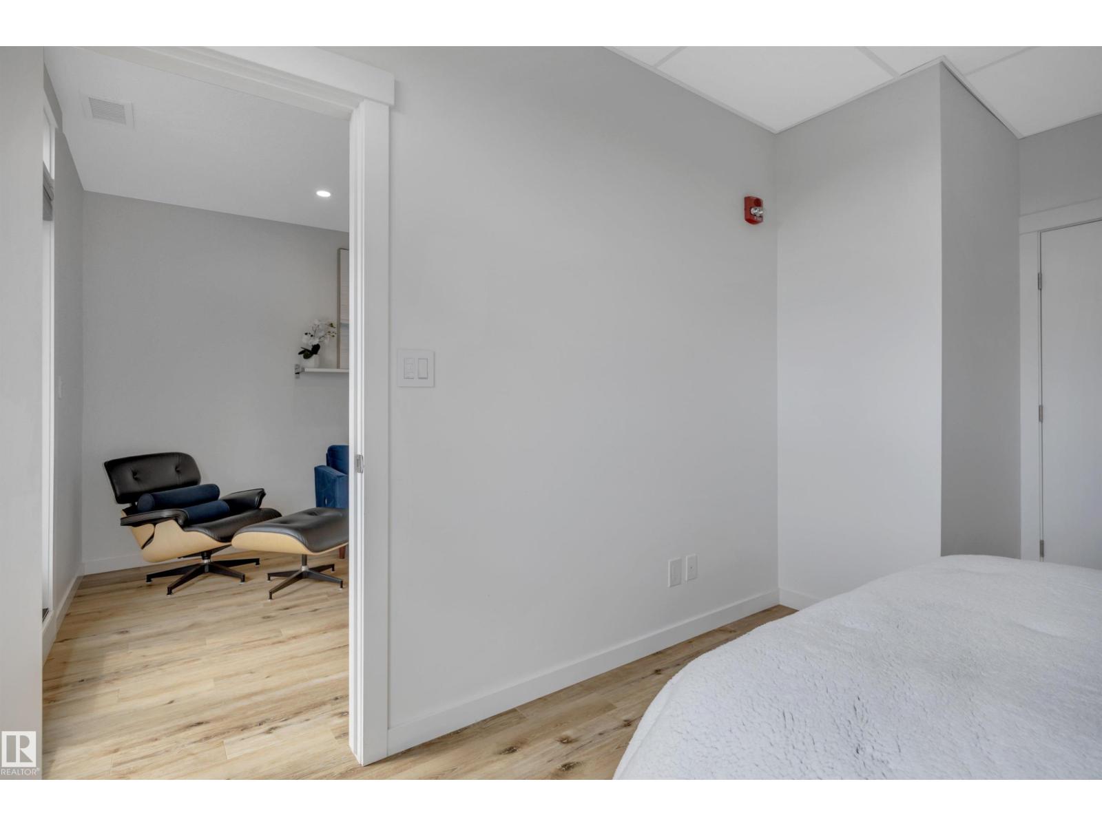 #410 11503 76 AV NW - Image 20