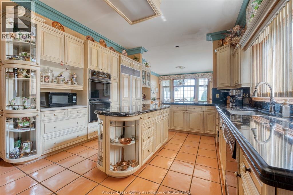 300 Elmgrove DRIVE - Image 24