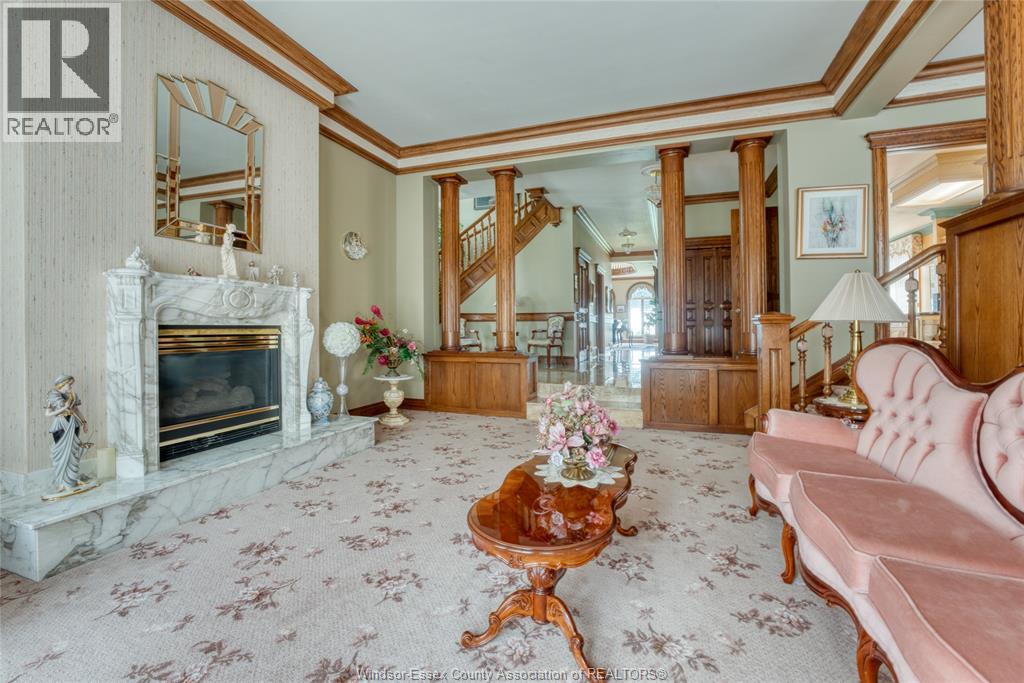 300 Elmgrove DRIVE - 13