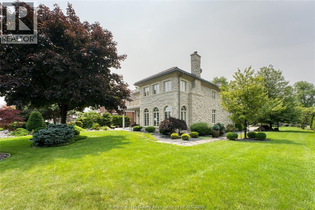 300 Elmgrove DRIVE - Image 40