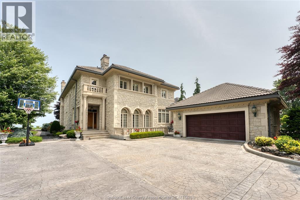 300 Elmgrove DRIVE - 3