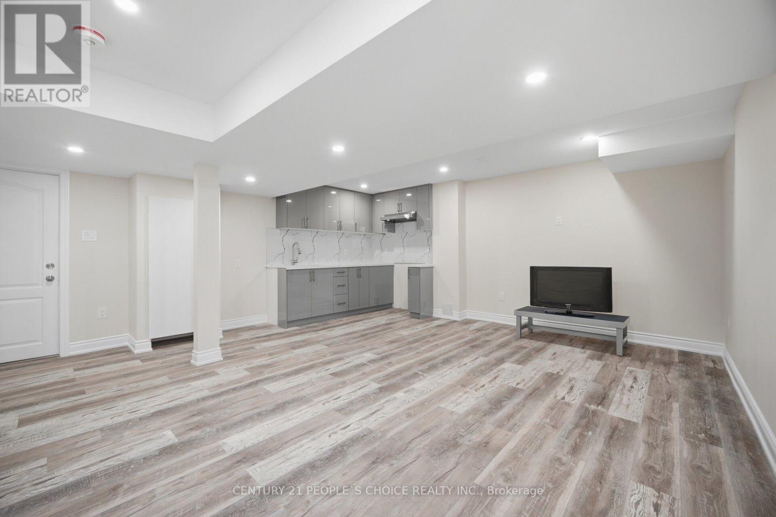 96 ENFORD CRESCENT - Image 40