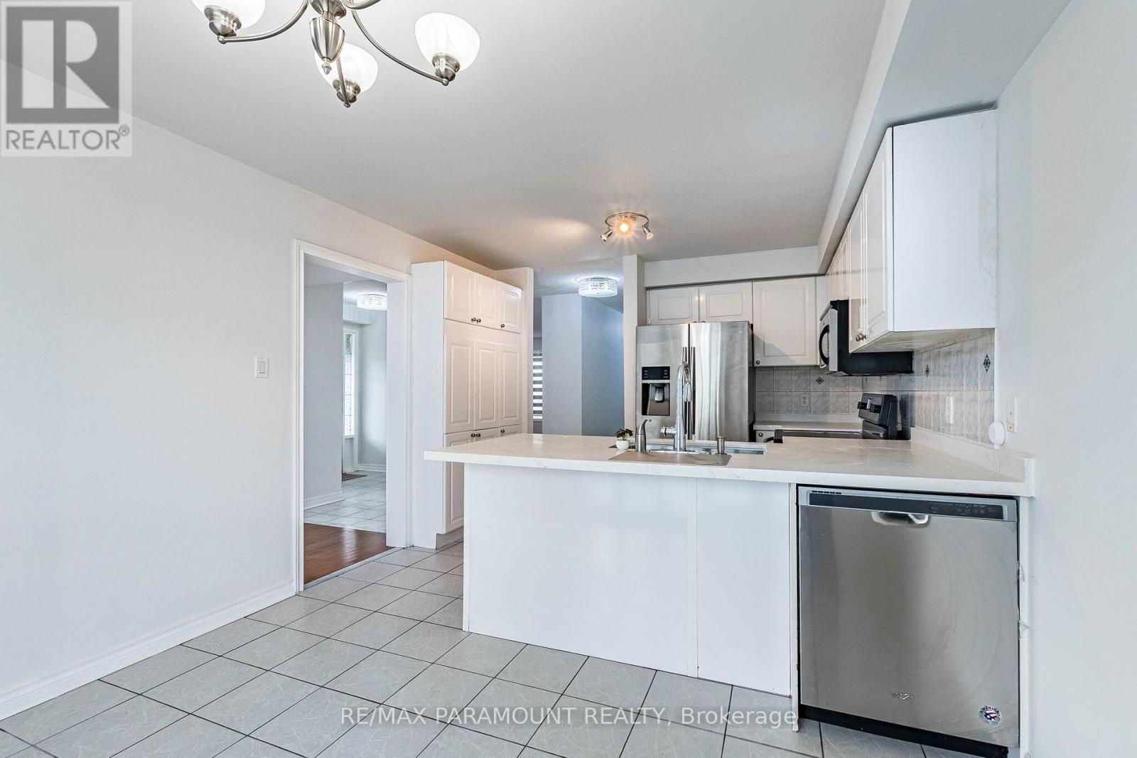 22 CHECKERBERRY CRESCENT - 12