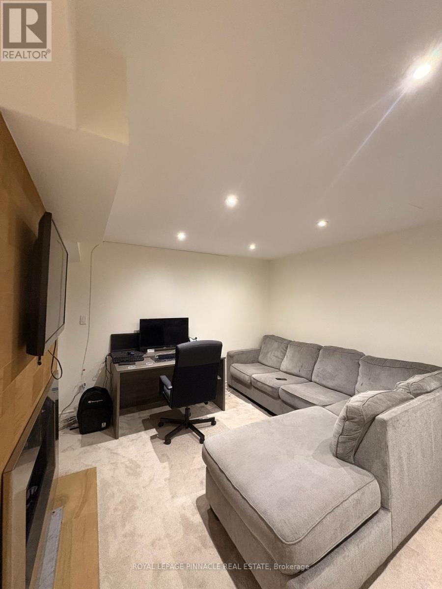#53 3420 SOUTH MILLWAY - 16
