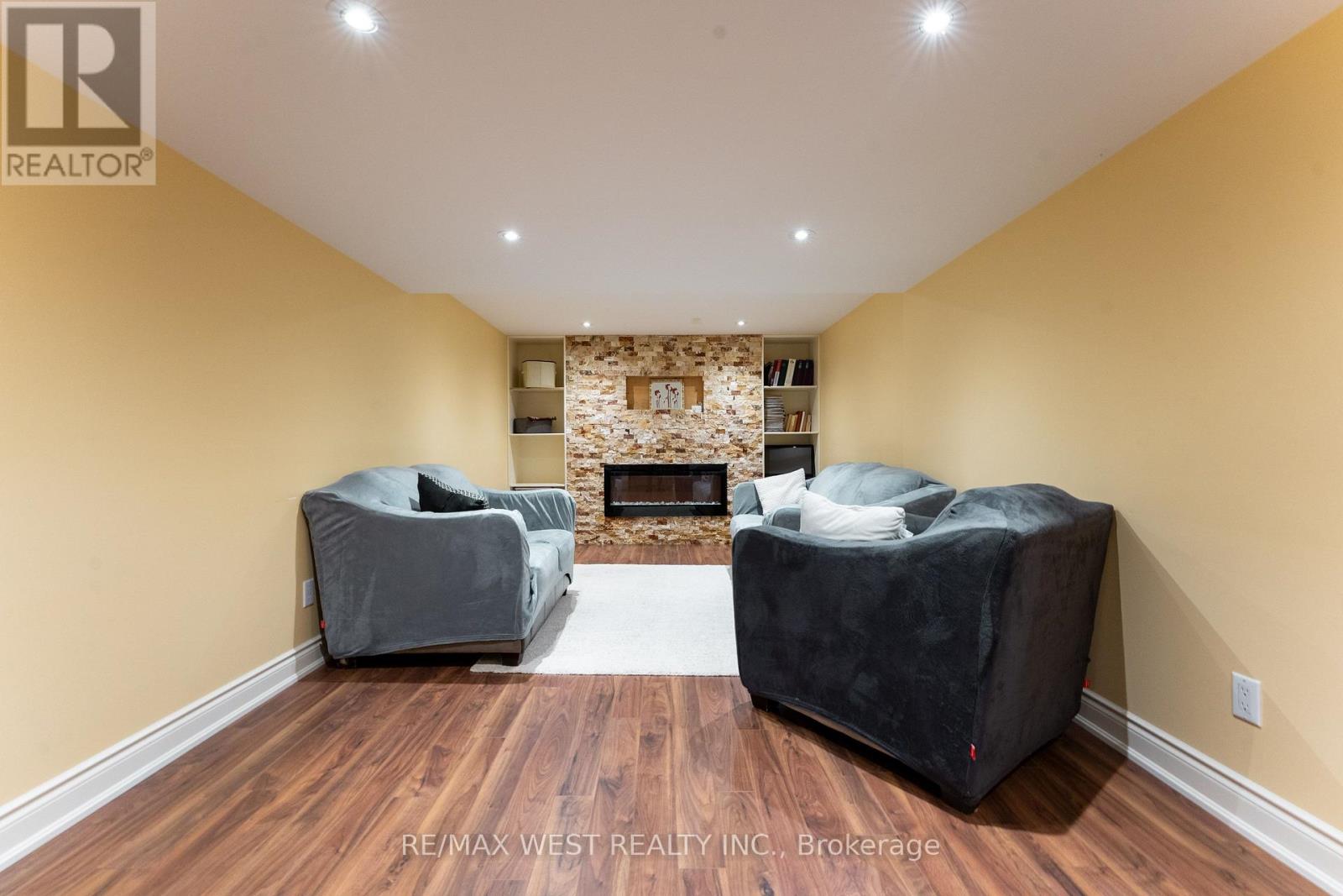 3098 DRIFTWOOD DRIVE - 27