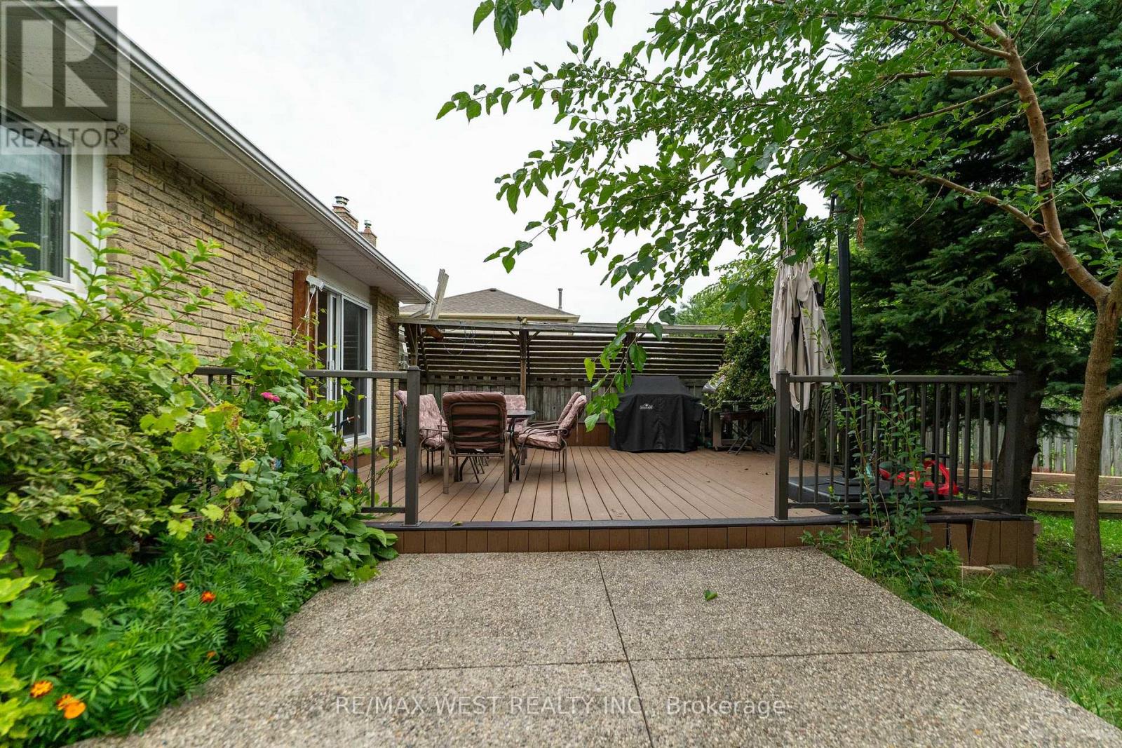 3098 DRIFTWOOD DRIVE - 36