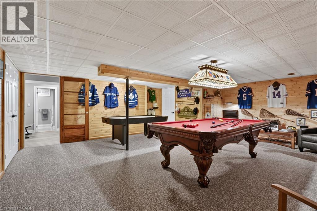 233 CAIRNS Crescent - Image 36