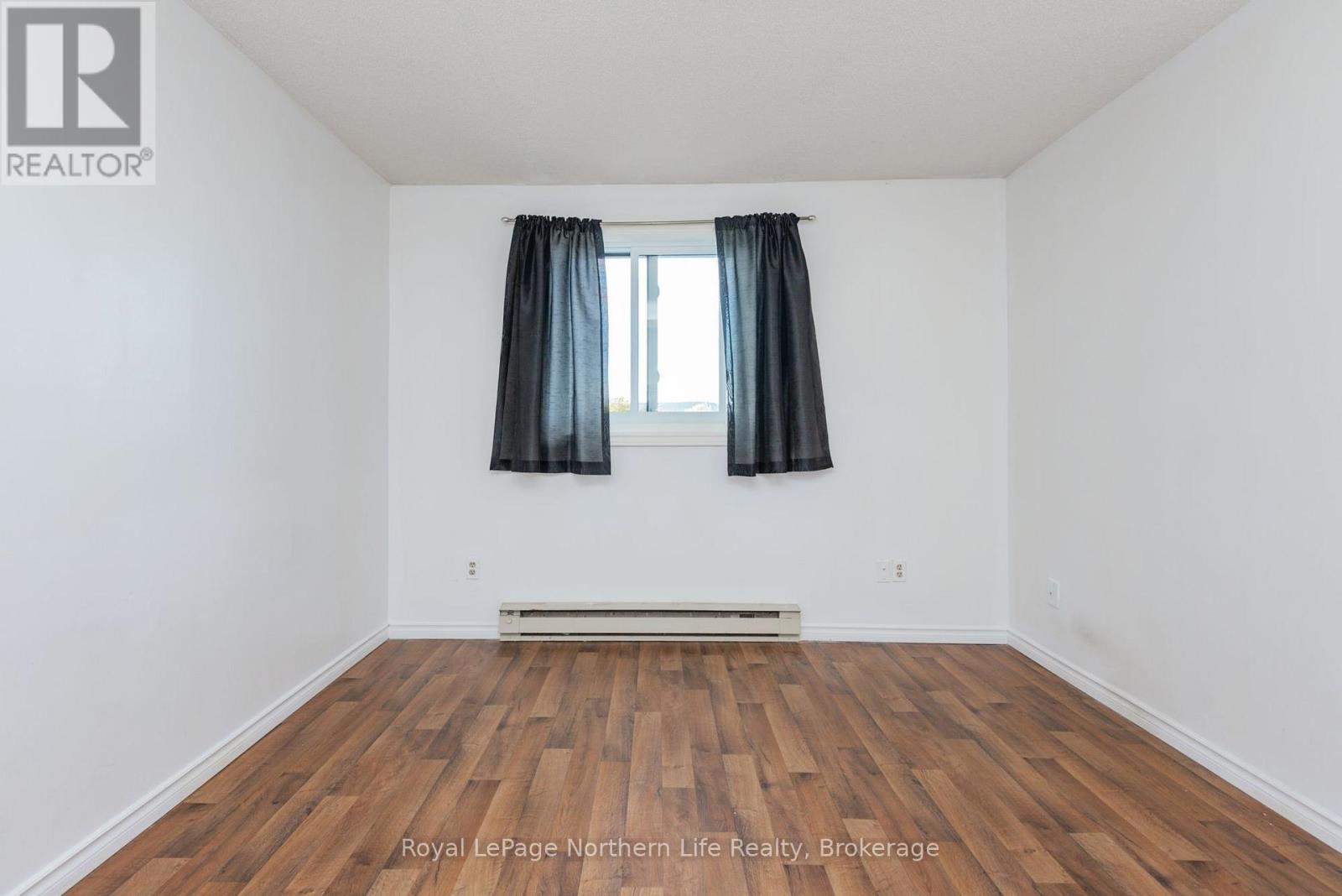 #407 330 SIXTH AVENUE W - 20