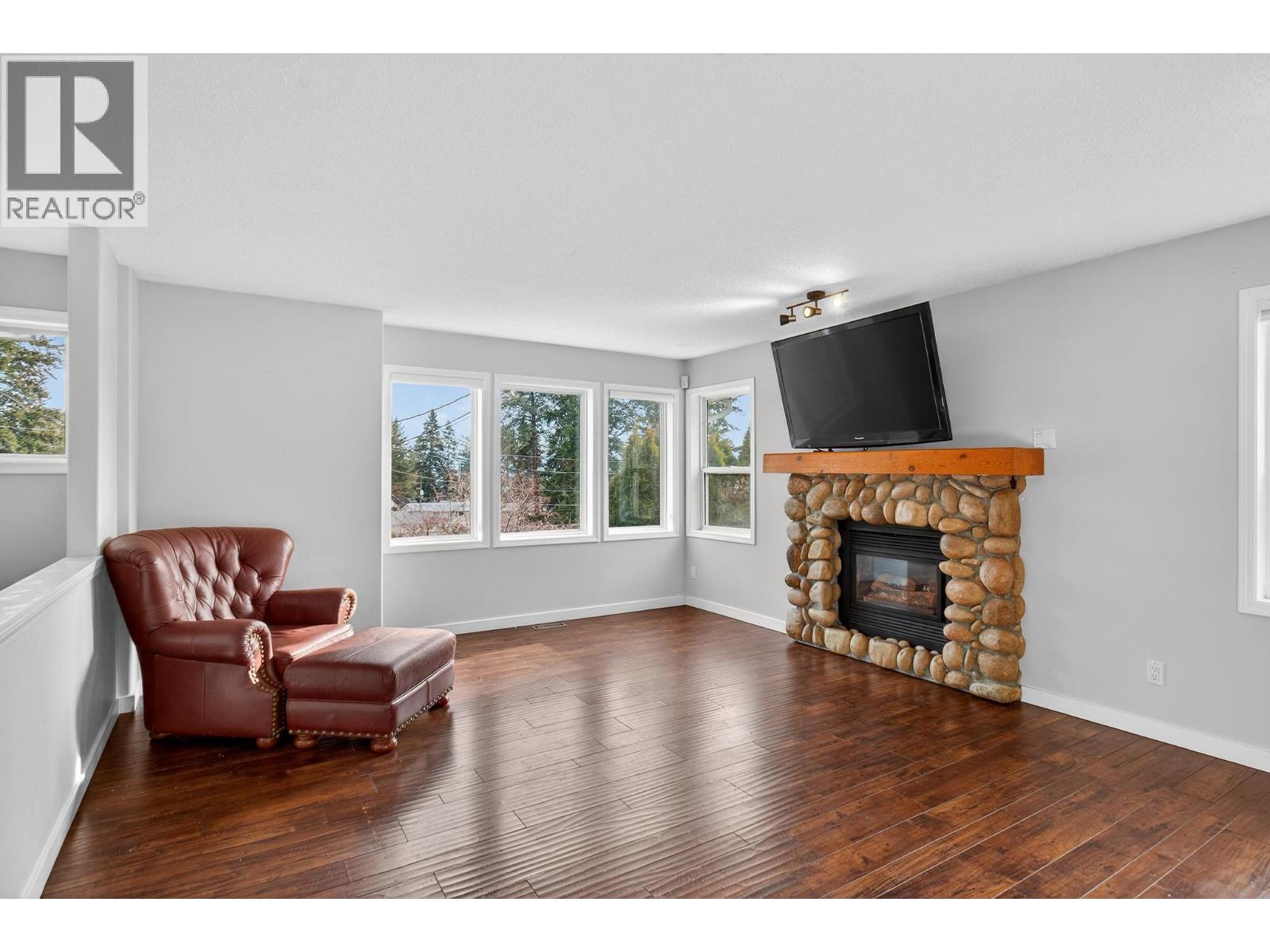 3220 McIver Road - 8