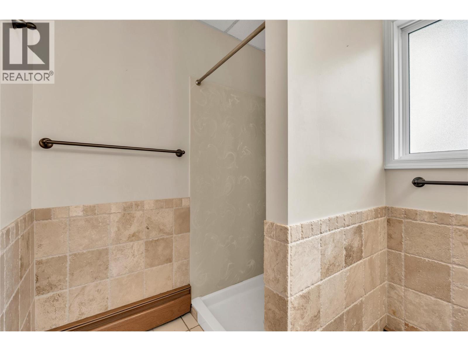 760 Hudson Street - 13