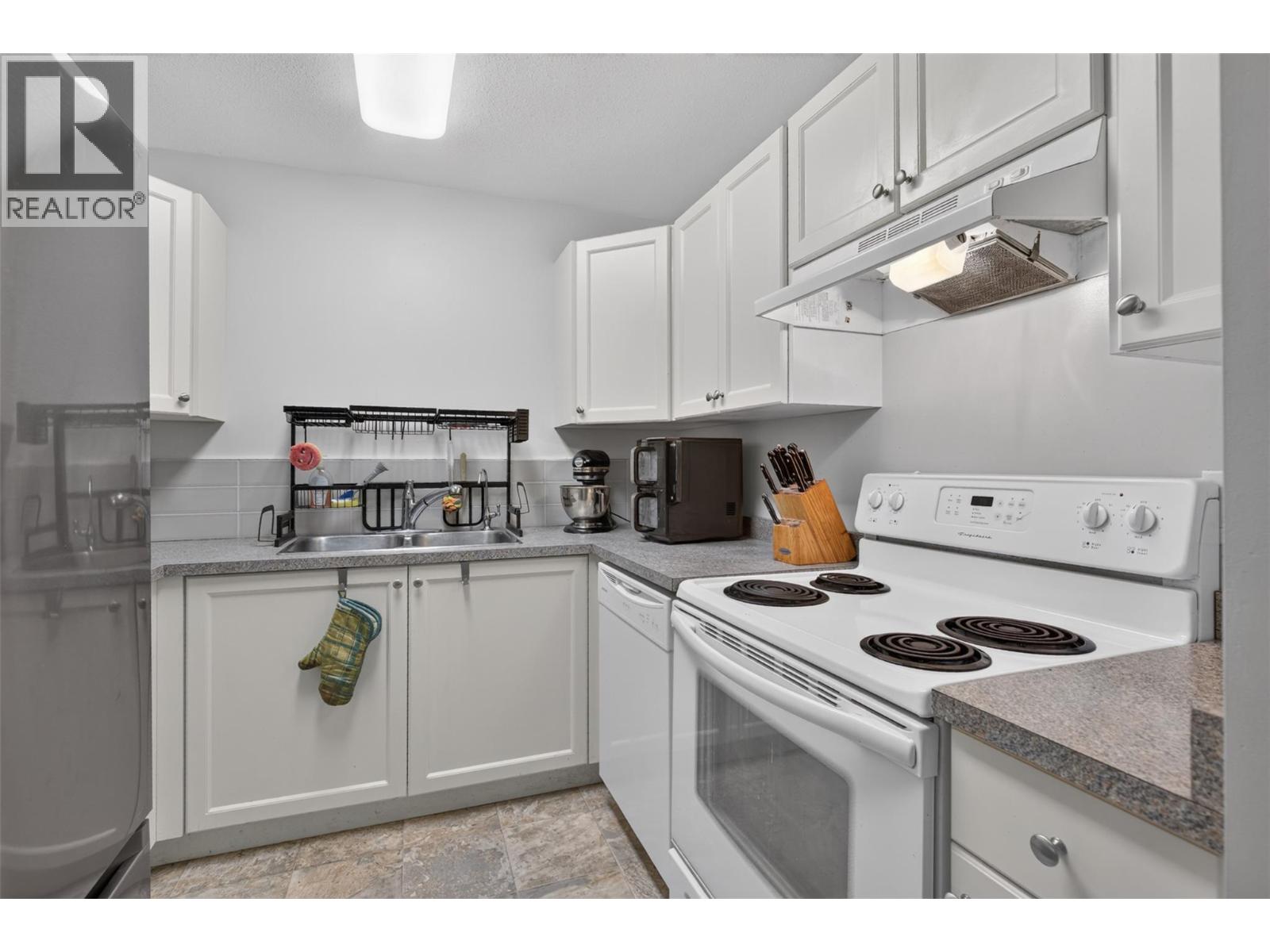 #36 3413 Okanagan Avenue - 3