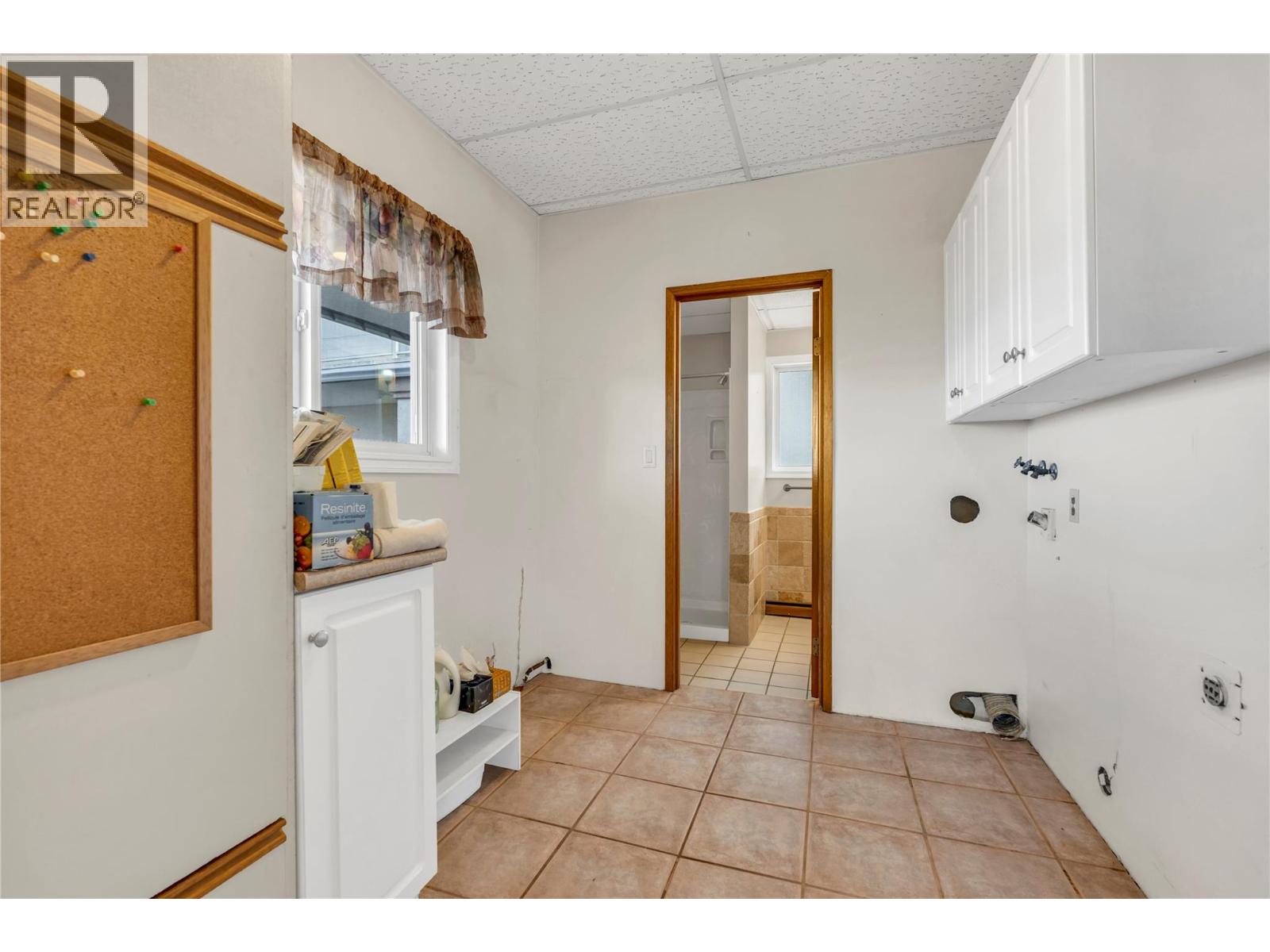 760 Hudson Street - 11