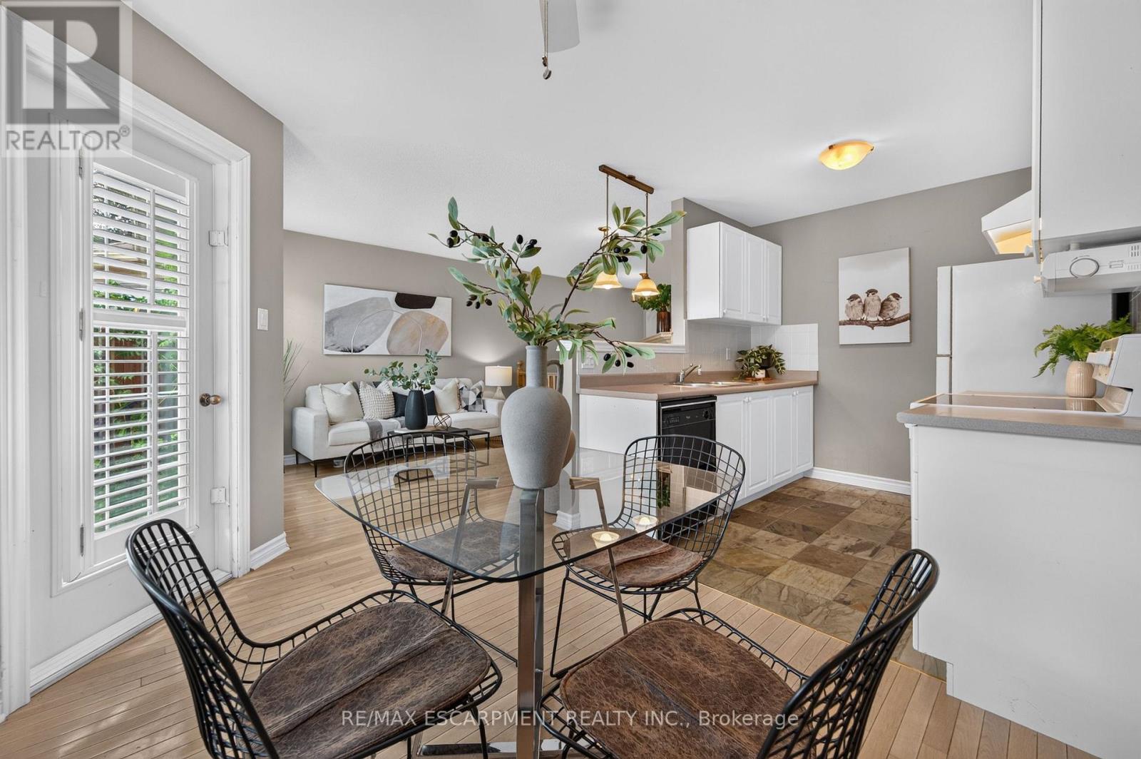 #9 175 FIDDLERS GREEN ROAD - 10