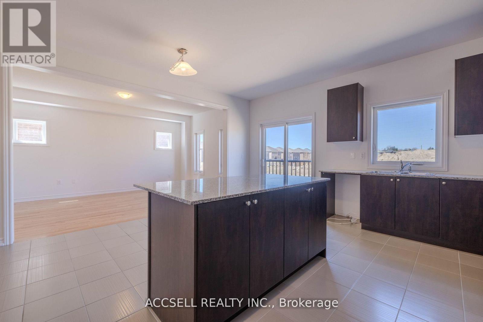 356 RUSSELL STREET - Image 14