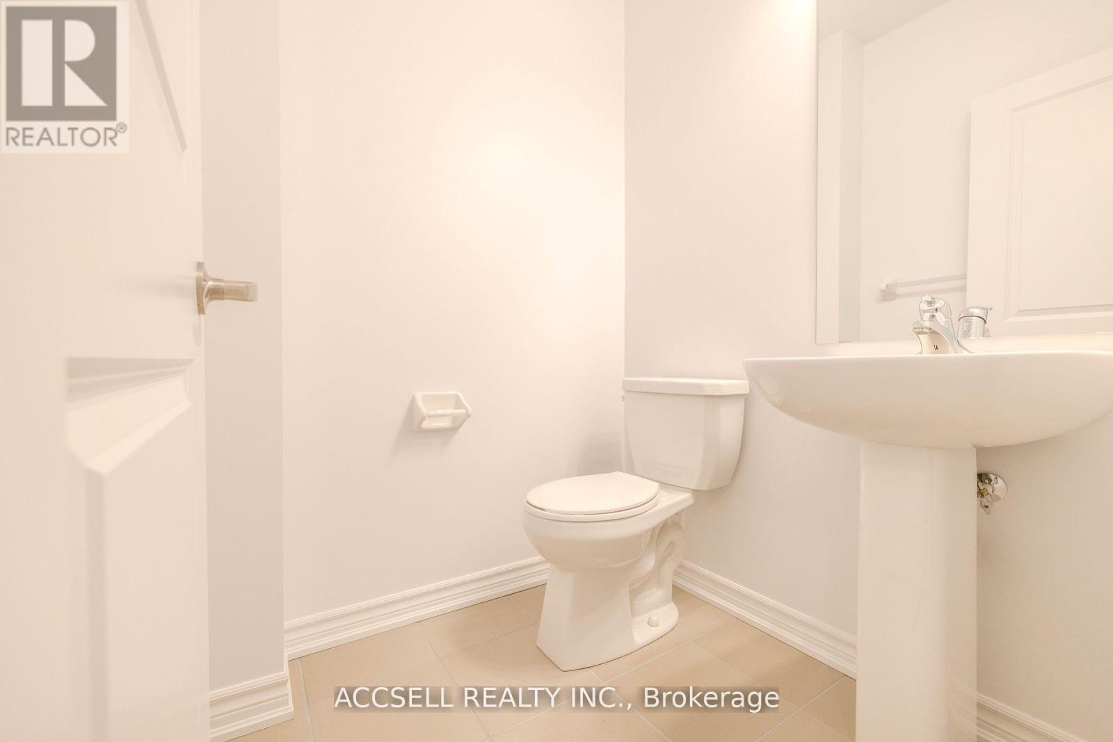 356 RUSSELL STREET - Image 17
