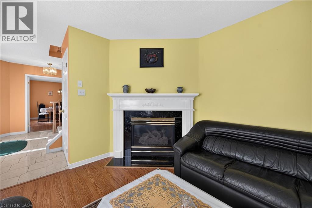 #45 502 BARTON Street - Image 27
