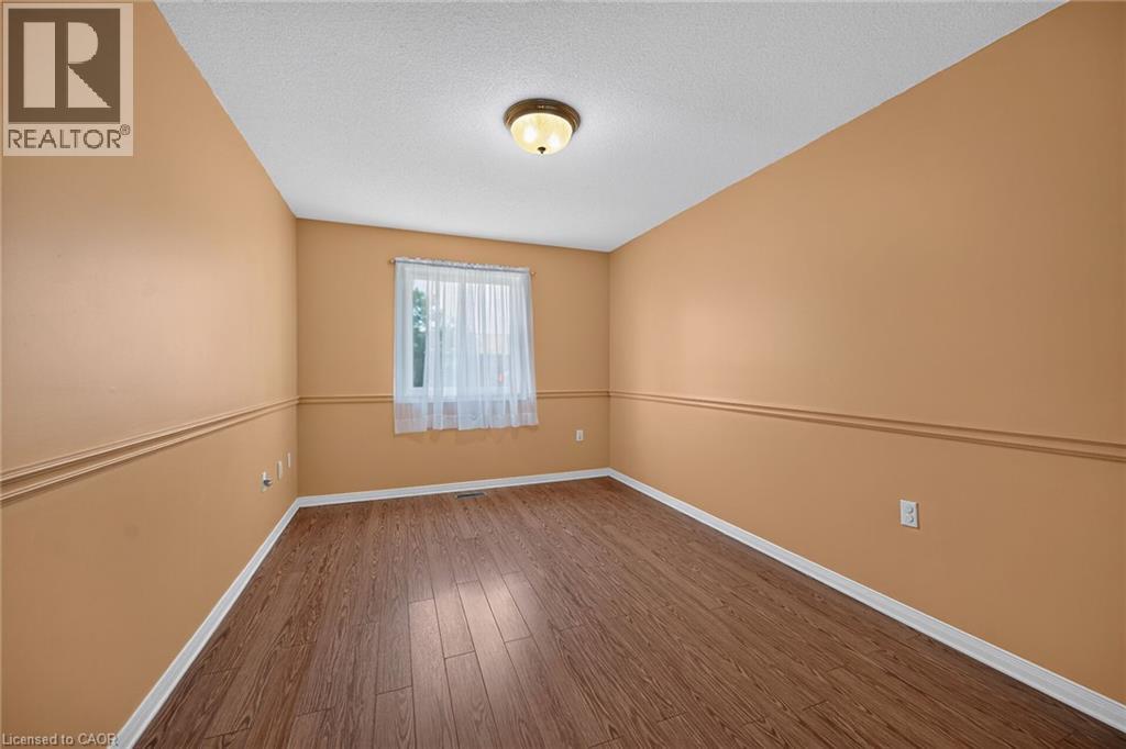 #45 502 BARTON Street - Image 39