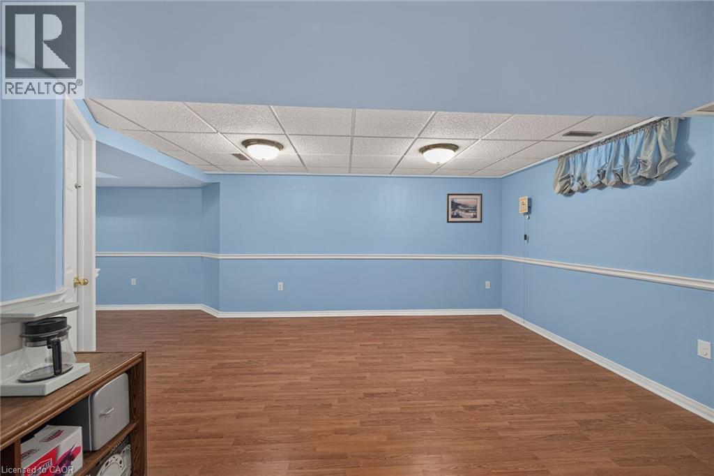 #45 502 BARTON Street - Image 46