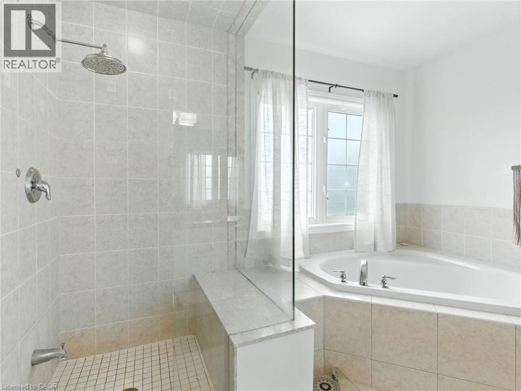 200 GIDDINGS Crescent - Image 28