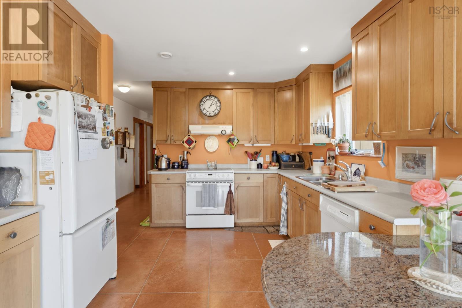Property 29 of 50 of 541 Riverview Road