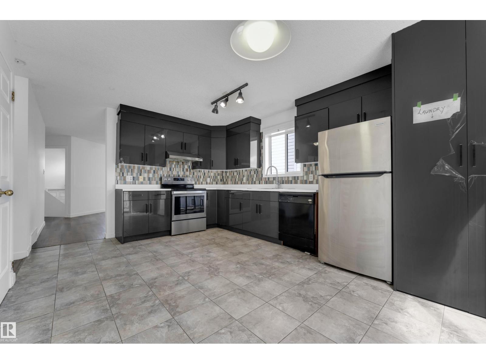 1545 49A ST NW - 12