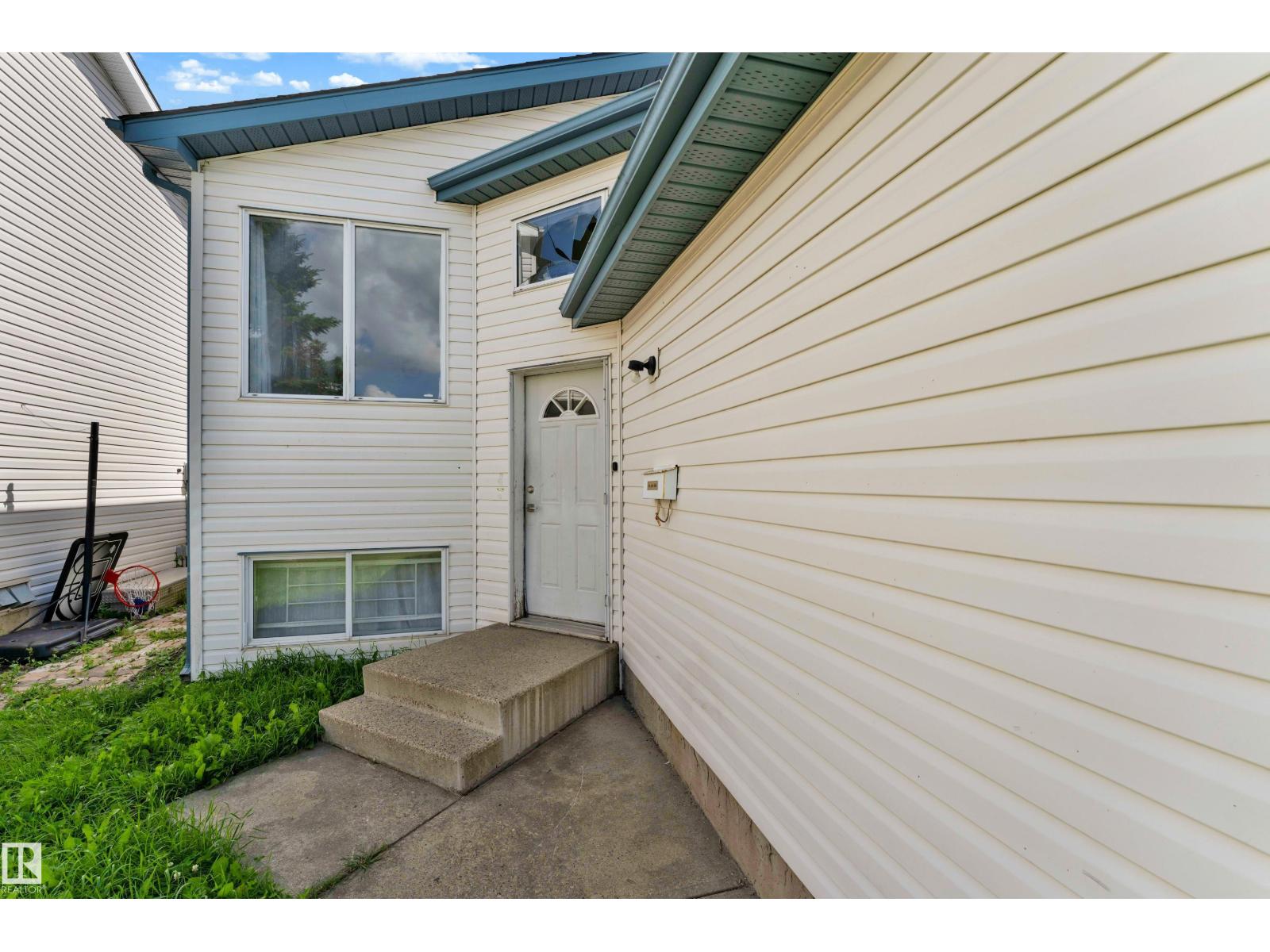1545 49A ST NW - Image 3