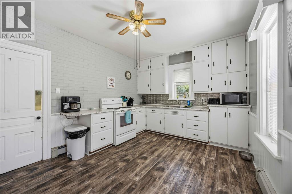 454 MAUDE STREET - 12
