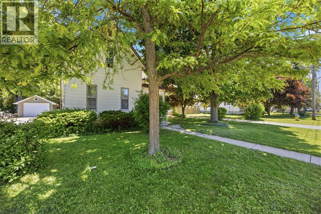 454 MAUDE STREET - 3