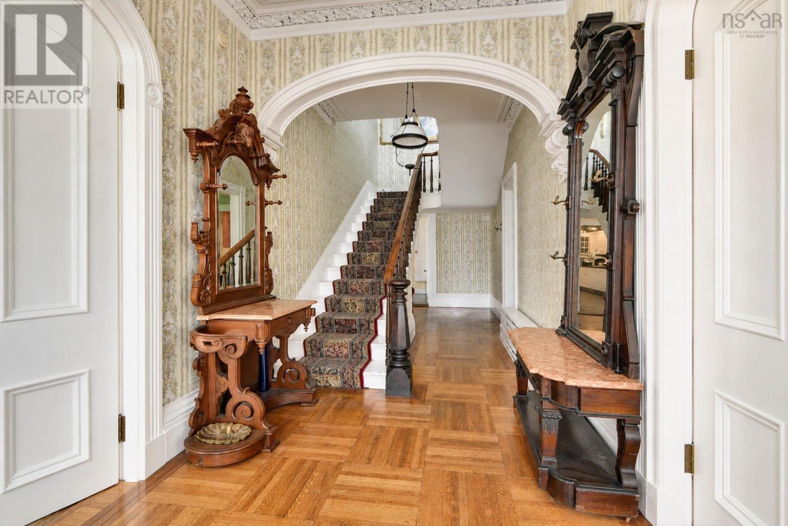 Property 15 of 45 of 258 Faulkland Street