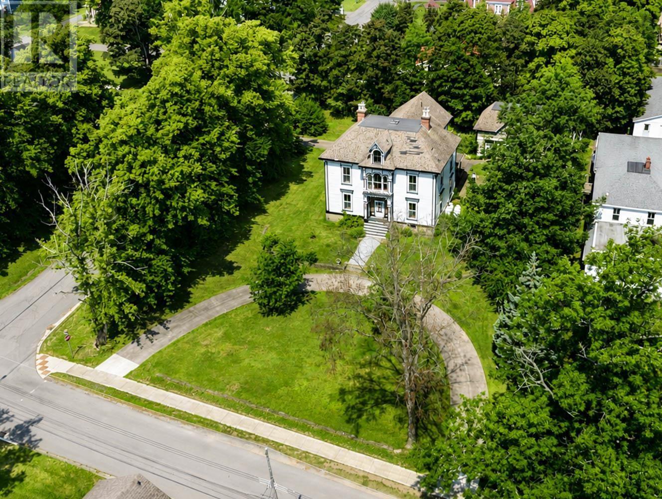 Property 39 of 45 of 258 Faulkland Street