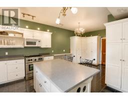 Living room - 258 Faulkland Street, Pictou, NS B0K1H0 Photo 6