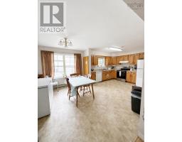 105 Park Street, Truro, NS B2N3J5 Photo 8